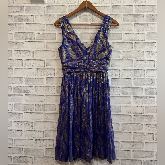 Women’s Trina Turk silk purple metallic sleeveless dress with deep v-neck Size 4 - Picture 2 of 4